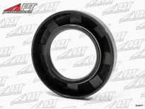 Oil seal rear wheel bearing 2000 / 2600 models SKF