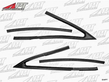 Set (2) front triangle window gaskets 365 GTB - 4 Daytona