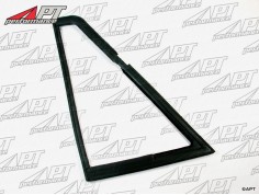 Front triangle window gasket Giulia -  Berlina right