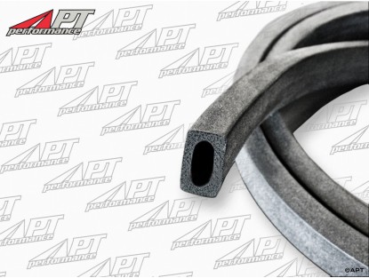Soft top front seal GTC