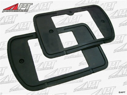Set rubber seals rear lights 1300 - 1750 GT / GTV
