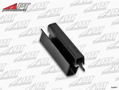 Clip for inner chrome door top trim Spider