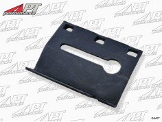 Rear bumper outer mounting bracket left Spider 83 - 89