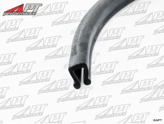 Font low triangle window gasket set (2) Ferrari 365 GTB/4